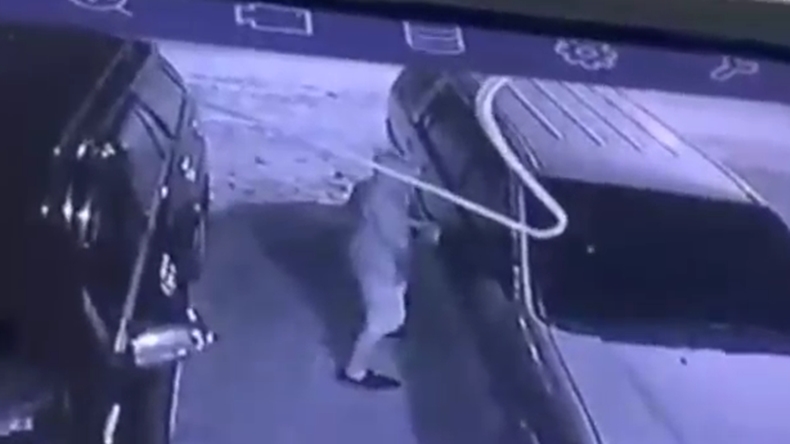 Beraksi Tak Sampai 5 Menit, Aksi Pencuri Mobil di Lampung Terekam Kamera CCTV