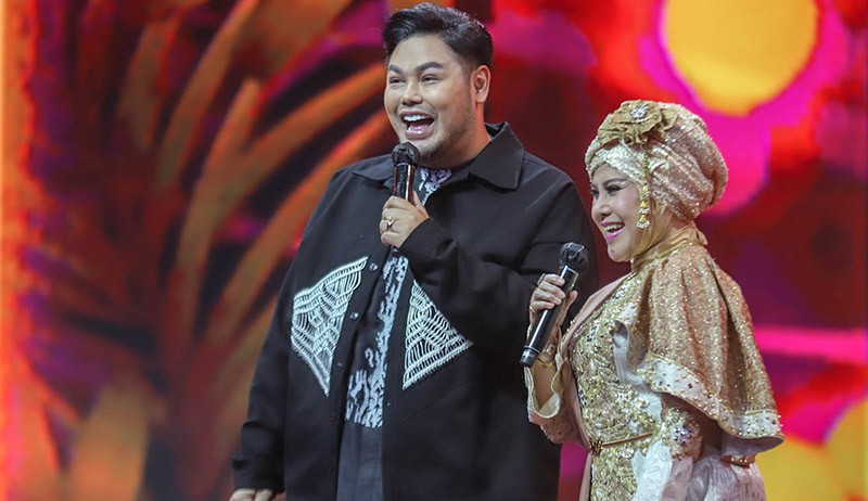 Duet Memukau Elvy Sukaesih dan Ivan Gunawan Buka Kontes KDI 2021 - Bagian 3