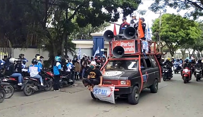 Buruh KBB Sweeping Pabrik, Ajak Demo ke Gedung Sate Tuntut Diskresi UMK