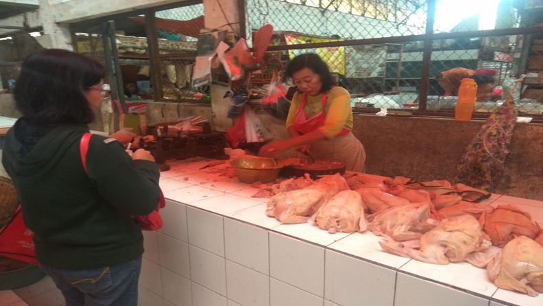 title Permintaan Naik, Harga Daging Ayam di Salatiga Masih Tinggi Permintaan Naik, Harga Daging Ayam di Salatiga Masih Tinggi