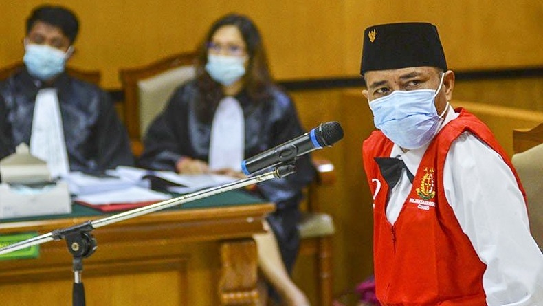 Pingsan saat Sidang Perkara Penistaan Agama, Muhammad Kece Dilarikan ke HCU