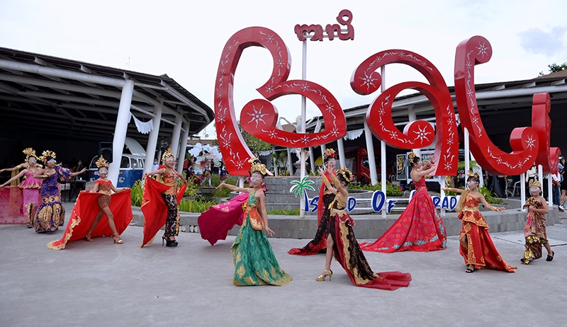 Atraksi Seni dan Budaya Sambut Wisatawan Liburan ke Bali - Bagian 1