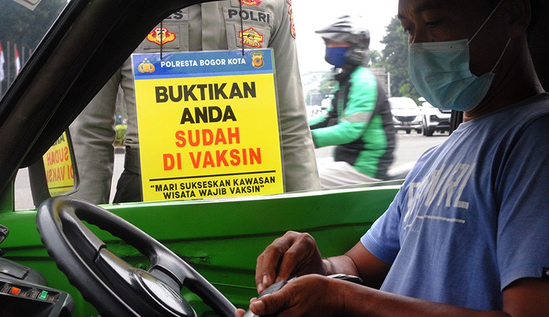 Polresta Bogor Kota Razia Warga yang Belum Vaksin - Bagian 2