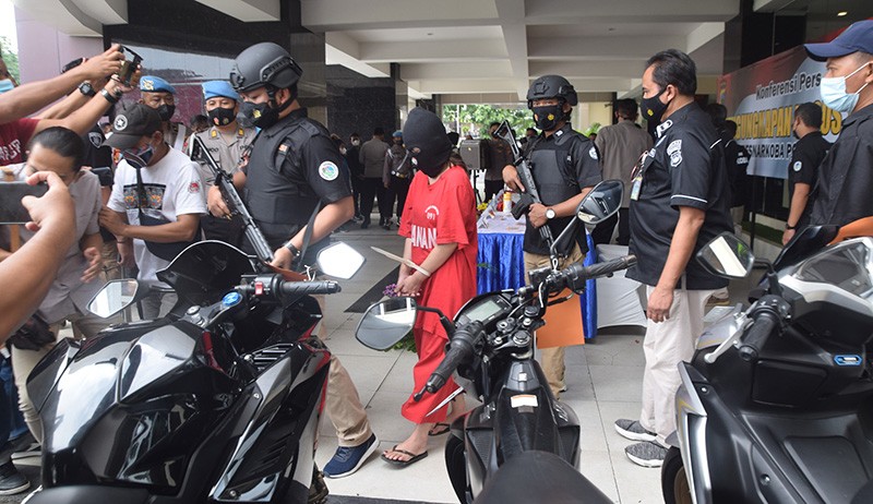 Polda Jateng Pamer Rumah Mewah-Uang Miliaran Hasil Ungkap Kasus TPPU Narkoba - Bagian 3