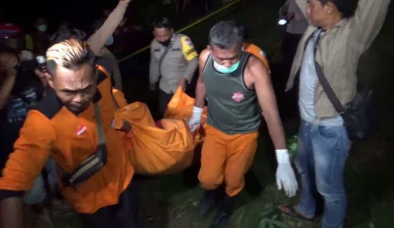 Pria di Ngawi Tewas Ditabrak Kereta, Diduga Bunuh Diri usai Habisi Istri