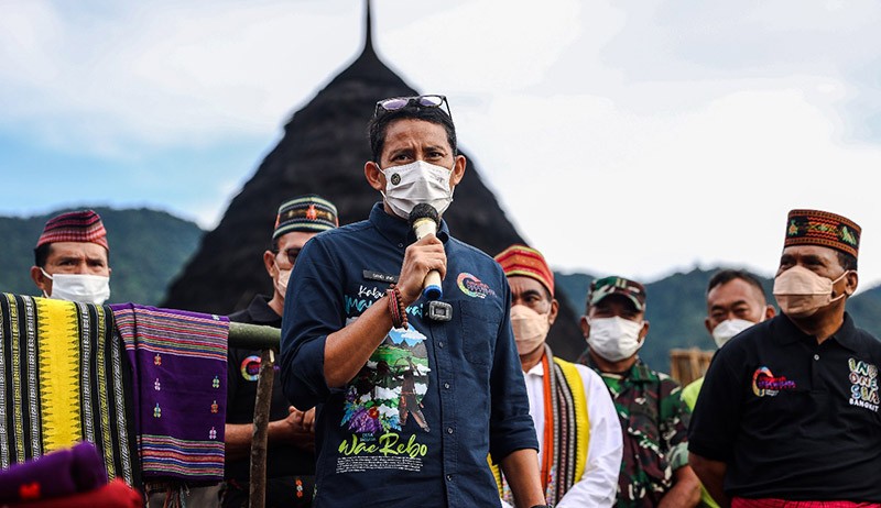 Masuk Nominasi UNWTO, Menteri Sandiaga Sebut Desa Wae Rebo Desa Kebangkitan Ekonomi Bangsa - Bagian 1