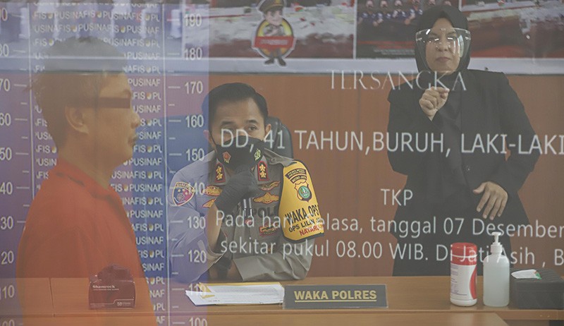 Geledah Badan dan Pakaian Pengedar, Polisi Temukan Sabu Seberat 4,4 Kilogram - Bagian 3