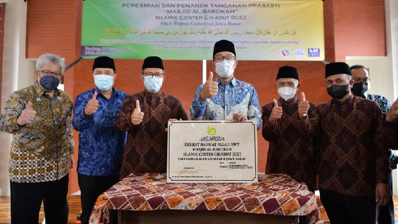 Tutup 2021, Ridwan Kamil Resmikan Masjid Al-Barokah Islamic Center Cikadut
