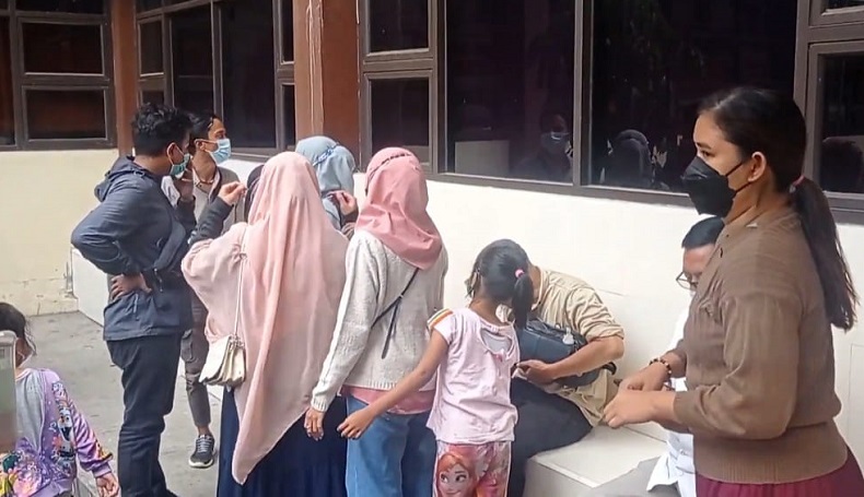 57 Calon Pengantin Datangi Mapolres Karawang, Laporkan WO yang Kabur Usai Terima DP