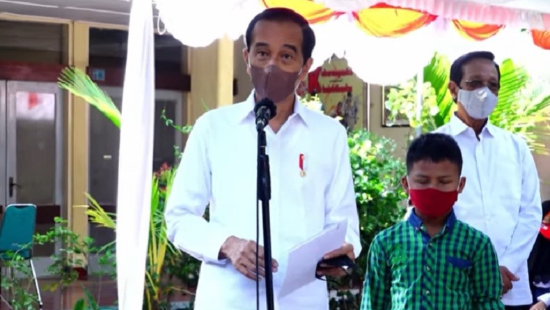  Jokowi Minta Siapkan Transisi dari Pandemi ke Endemi, Sebut Covid-19 Tak Mungkin Hilang