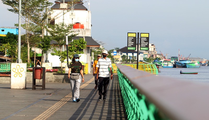 Waterfront City Menjadi Sarana Rekreasi di Tepian Sungai Kapuas - Bagian 2