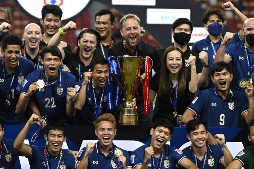Juara Piala AFF 2020, Ini Foto Kegembiraan Timnas Thailand - Bagian 1