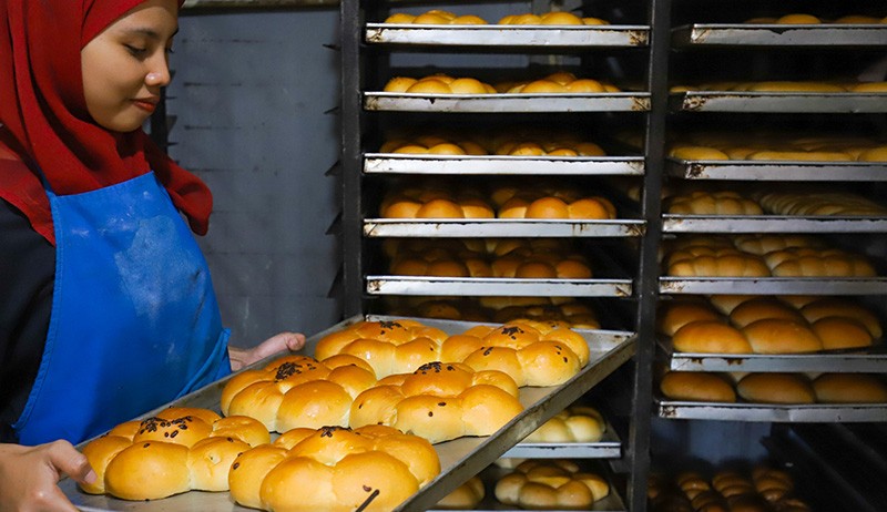 Baru Bangkit, Pembuat Roti Kembali Terpukul karena Harga Telur Ayam Naik - Bagian 1