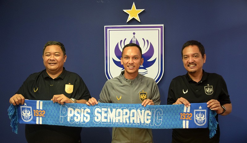 PSIS Semarang Kenalkan Pemain Rekrutan Terbaru Rachmad Hidayat - Bagian 1