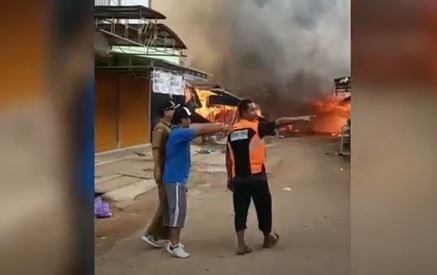 Kebakaran Landa Pasar Pundu Kotim, Puluhan Rumah hingga Kios Ludes