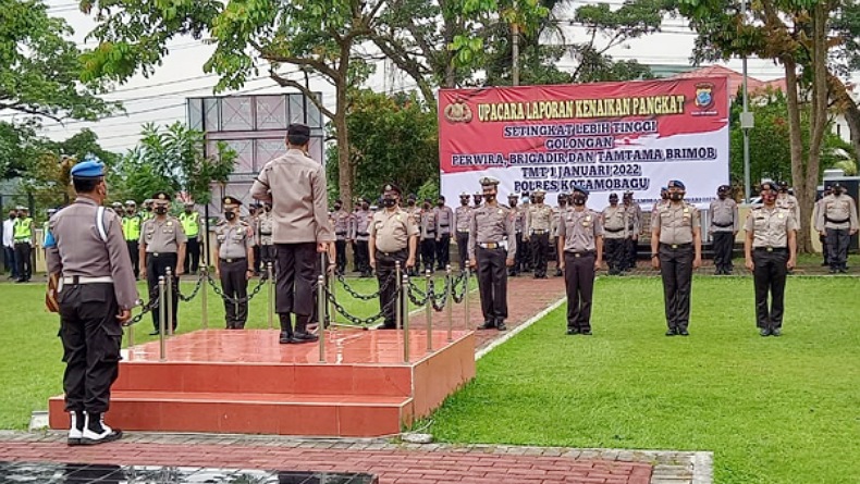 title 84 Personel Polres Kotamobagu Naik Pangkat, Kapolres : Syukuri dan Jadikan Motivasi 84 Personel Polres Kotamobagu Naik Pangkat, Kapolres : Syukuri dan Jadikan Motivasi