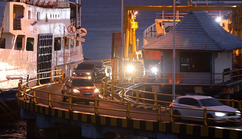 Begini Aktivitas Pelabuhan Ketapang yang Terganggu akibat Aksi Unjuk Rasa - Bagian 2