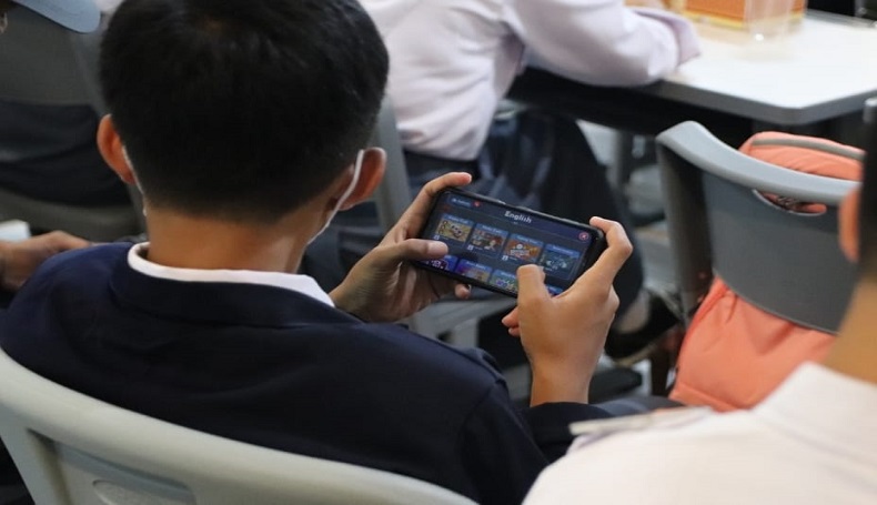 title Gunakan Aplikasi Game, Genjot Kemampuan Bahasa Inggris Siswa di Jabar Gunakan Aplikasi Game, Genjot Kemampuan Bahasa Inggris Siswa di Jabar
