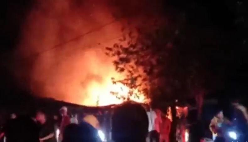 Rumah Warga Padang Pariaman Dilalap Api saat Penghuni Pulang Kerja