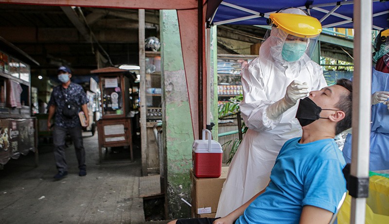 Antisipasi Penyebaran Omicron, 2.000 Warga Tes Usap PCR di Kota Tangerang  - Bagian 1