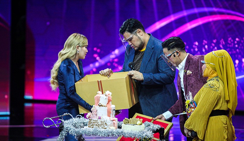 Momen Ivan Gunawan Dapat Kejutan Ulang Tahun saat Kontes KDI - Bagian 3