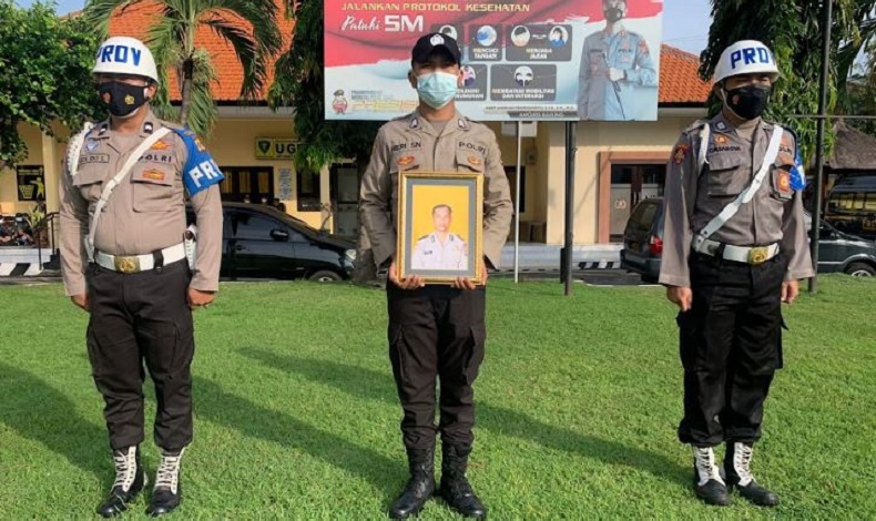 title Oknum Anggota Polres Buleleng Dipecat, Tipu Petani Rp350 Juta Iming-iming Jadi PNS Oknum Anggota Polres Buleleng Dipecat, Tipu Petani Rp350 Juta Iming-iming Jadi PNS