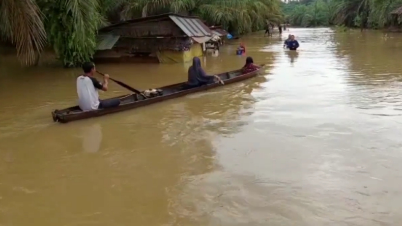 Tanggul Sungai Teluk Halban Jebol, Banjir di Aceh Tamiang Belum Surut