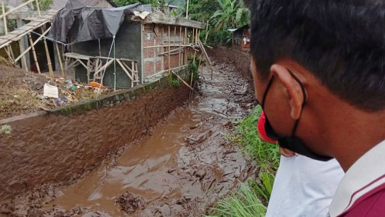 BNPB Minta Masyarakat di Bantaran Sungai Segera Evakuasi jika Terjadi Hujan Lebih 1 Jam