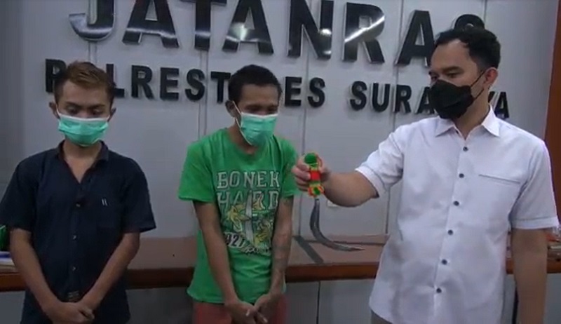 Polrestabes Surabaya Tangkap 4 Begal Sadis Bersenjata Tajam, 2 Masih di Bawah Umur