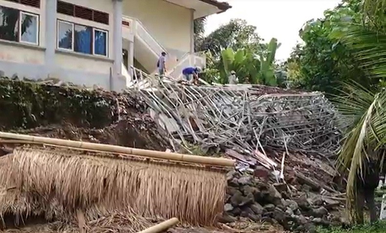 Gedung SMK di Gianyar Ambruk, Kondisi Tanah Labil Diguyur Hujan