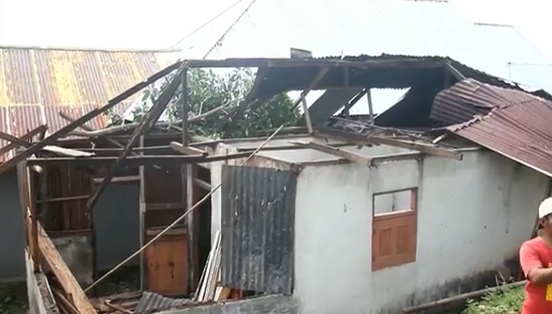 Angin Puting Beliung Rusak Enam Rumah Warga Ternate