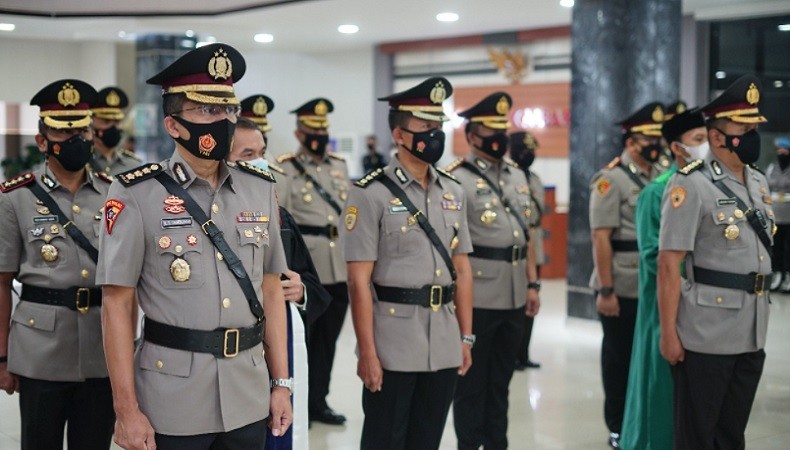 Daftar Pejabat Polda Kalbar, Kabid Humas Kombes Donny Charles Go Diganti