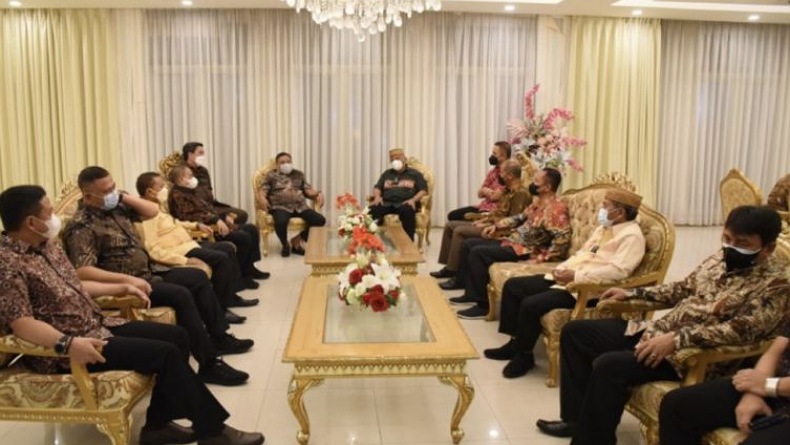 Gubernur Gorontalo Temui Olly Dondokambey di Awal Tahun, Bahas Apa?