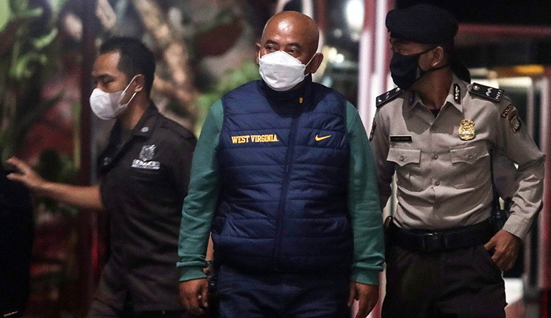 Foto Wali Kota Bekasi Rahmat Effendi Kena OTT KPK - Bagian 2