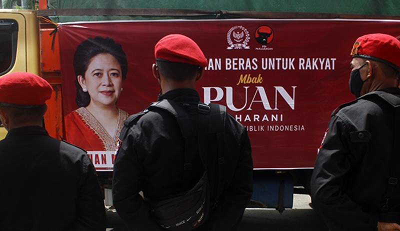 Truk Bergambar Puan Maharani Bawa 100 Ton Beras Bantuan untuk Masyarakat Kalbar - Bagian 2