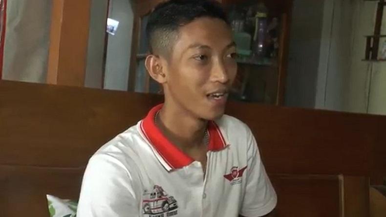 title Ini Cerita Sopir Ambulans di Grobogan yang Viral Diberi Jalan Rombongan Presiden Jokowi Ini Cerita Sopir Ambulans di Grobogan yang Viral Diberi Jalan Rombongan Presiden Jokowi