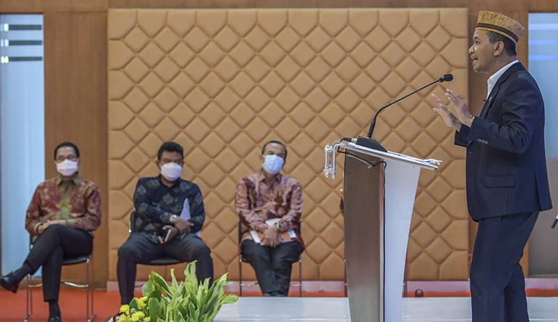 Pemerintah Cabut Izin Usaha Pertambangan 2.078 Perusahaan Batu Bara - Bagian 2