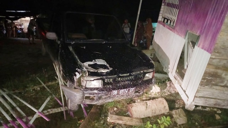 Kecelakaan di Trans Sulawesi Lintas Selatan, Pengendara Motor Patah Kaki