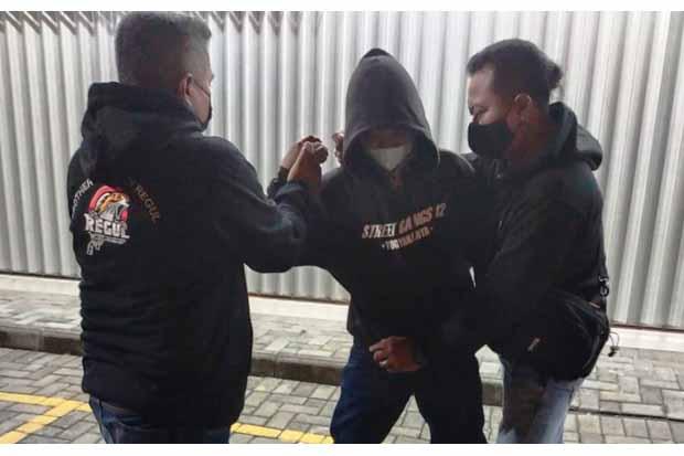  Bawa Celurit dan Bikin Onar di Toko, Remaja Ini Dibekuk Polisi