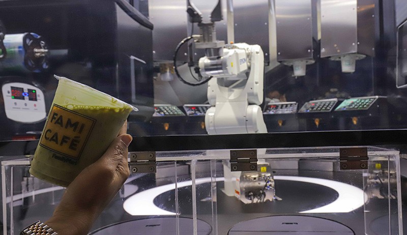 Canggih, Robot Barista Ini Gantikan Manusia Membuat Kopi - Bagian 4