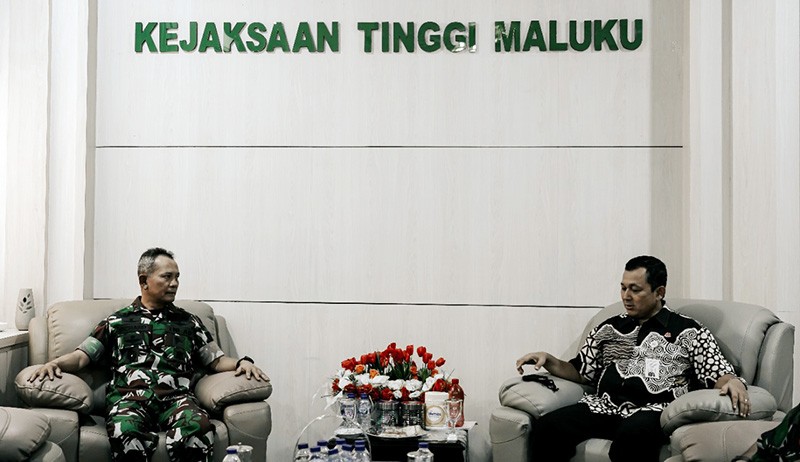 Tingkatkan Sinergitas, Pangdam XVI Pattimura Temu Bincang Kajati Maluku - Bagian 2