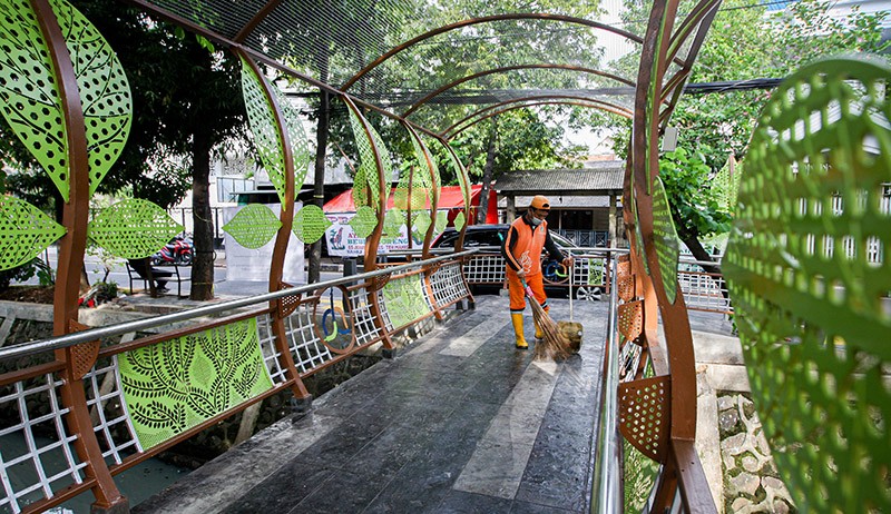 Melintasi Jembatan Unik Penghubung Antarkampung di Matraman - Bagian 1