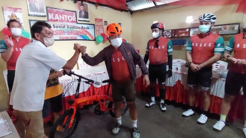 Kunjungi Anak Yatim di Tondano, BSG-CC Berbagi Kasih 