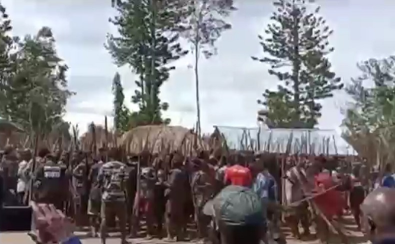 Bentrok Antarsuku di Jayawijaya Sebabkan 40 Honai Terbakar, 2 Mobil dan 10 Motor Rusak