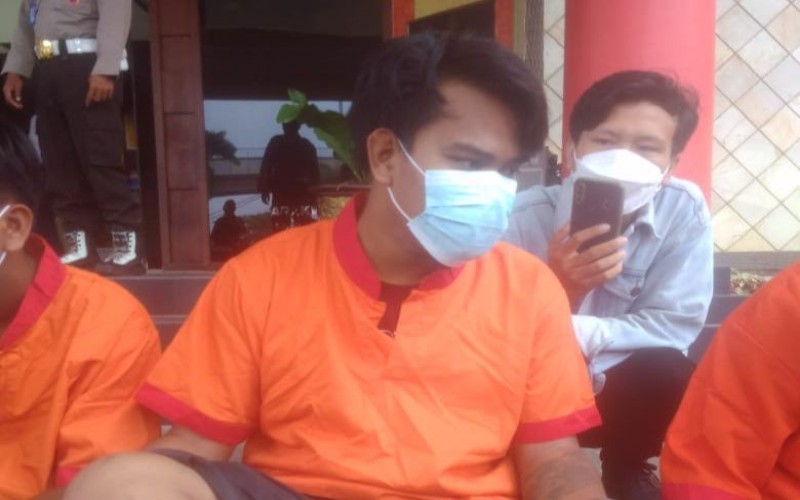 Temannya Kejar Layangan Putus, Pemuda Ini Berbuat Terlarang dengan Anak Tetangga