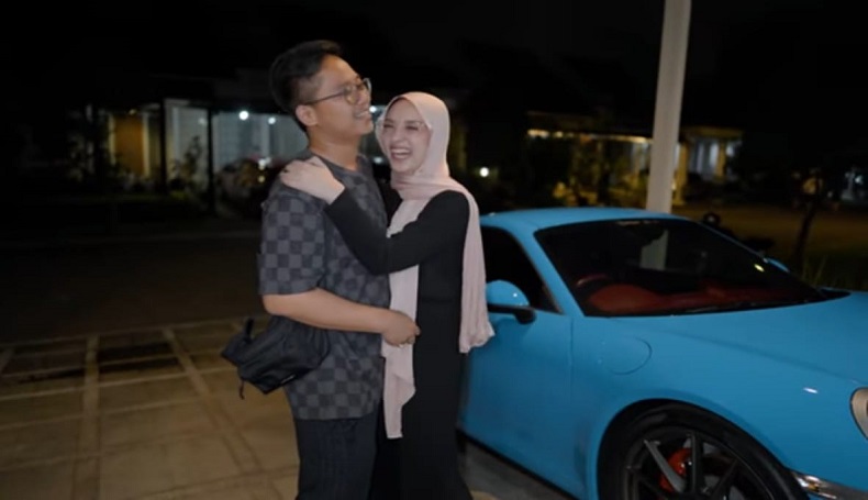 Dinan Nurfajrina Tak Terlihat saat Suaminya Doni Salmanan Dilimpahkan ke Kejati Jabar