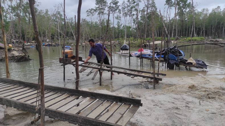 Razia Tambang Ilegal di Hutan Mangrove Belo Laut Muntok Diduga Bocor
