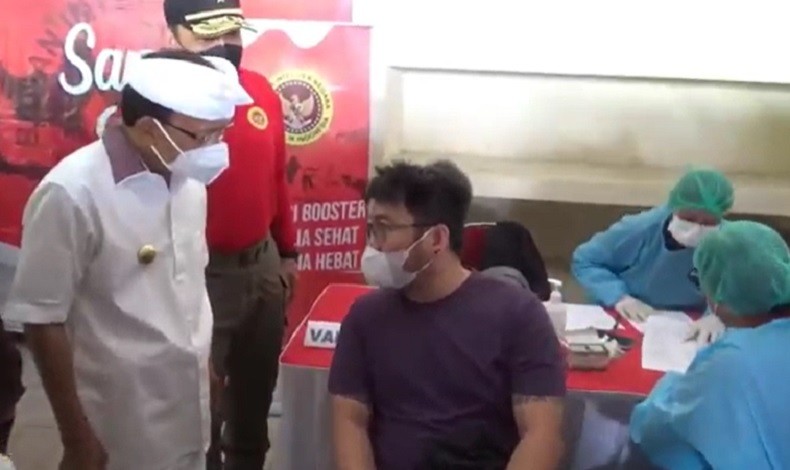 Vaksinasi Booster di Bali Dimulai, Koster Targetkan 3,4 Juta Warga Disuntik
