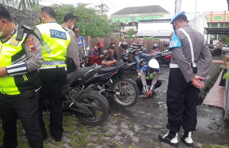 Polisi Razia Knalpot Brong se-Jateng, Ratusan Kendaraan Dikandangkan