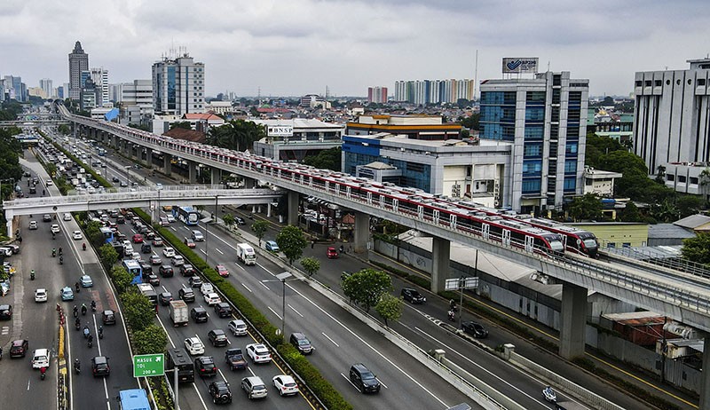 Progres Pembangunan Proyek LRT Jabodebek Capai 88,60 Persen - Bagian 2